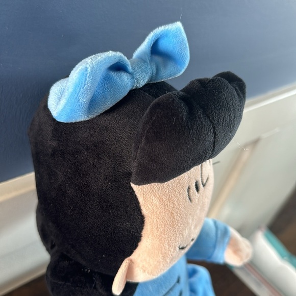 Animal Adventure Peanuts - Lucy Collectible Plush Doll 8” - Picture 5 of 7